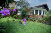 Thuru Sewana Villa Hotels in Heenatigala