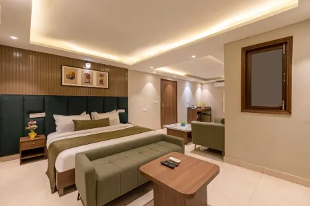 Saltstayz Premier - Paschim Vihar Отели рядом с достопримечательностью «NIMS Institute»