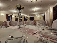 Marsh Farm Hotel Hotels in Lydiard Tregoze