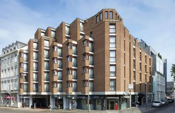 阿奎伊斯格拉德城市酒店