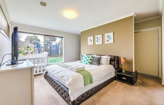 StayAU Spacious Stay Point Cook