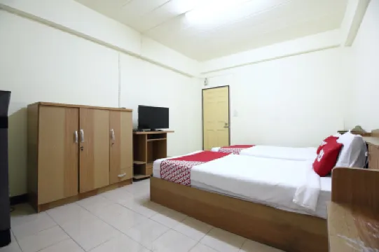 Baan Yuyuen Hotels near Rangsit University