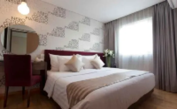 MG Suites Hotel Semarang