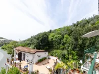 Joivy Family Flat W/3 Balconies, 10 Min to Beach Hotels in Moneglia