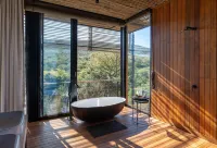 Shamwari Bayethe Hotels in Paterson