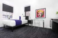 Maverick Suites at 28 Fenway