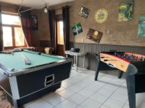 Quaint Holiday Home in Bièvre in the Forest Hotels in Bievre