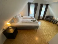 Ferienhaus am Seedeich Hôtels à : Emden