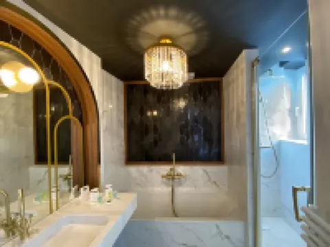 L'Escale Hôtel Bellevue Hotels in Tregastel