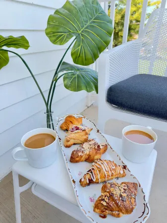 South Landing Inn Отели рядом с достопримечательностью «Сентенниал Лилак Гарден»