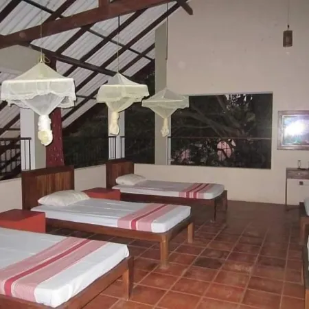Vanaro villa Отели рядом с достопримечательностью «Yala Tamarind Safari Jeep Service»