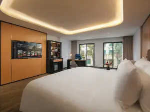 Aurora Oriental Hotel