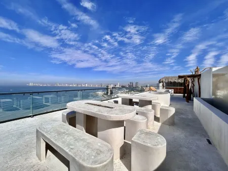 Sunset hills Apartments Отели рядом с достопримечательностью «Old Mazatlan»