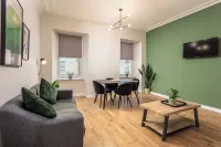 The Annick Suite No1 - Donnini Apartments Hotels near Specsavers Opticians and Audiologists - Irvine