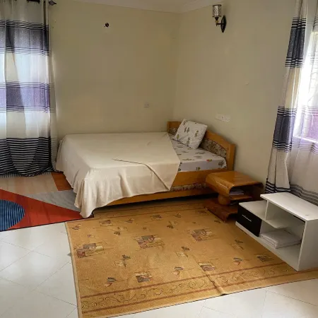 Anna's home stay.