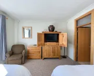 7 Guests 2Br 2BA Pool Hot Tub & Game Room at Cbl