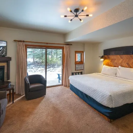 A Bear and Bison Country Inn