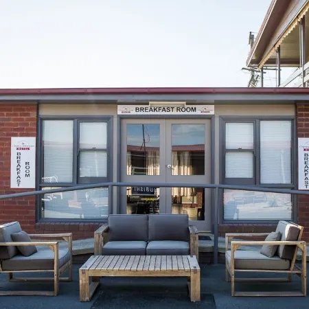 Cherry Blossom Motor Inn
