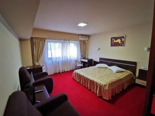 Hotel Q Art Severus
