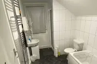 2Br-Sleeps3 -Family Friendly -Free Parking -Garden