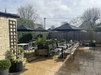 Priory Tearooms Burford with Rooms - 2 stelle