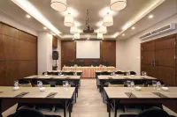 Helios Hotel & Convention Hotels in Tanete Riattang