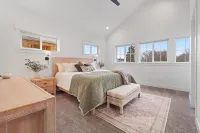 The Townhouse on Highland  – Near Greenbelt - Villaer