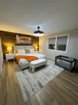 Stunning Modern & Spacious Sleeps 16 in Forest Park - Homestays