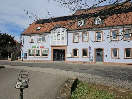 Hotel Bischoff Отели в г. Якобсвайлер