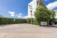 アンパオ ホテル - 駐車場