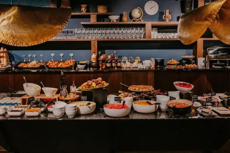 Hôtel Roz Marine Thalasso Resort Отели рядом с достопримечательностью «Ploumanac'h LIghthouse»