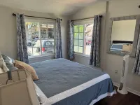 Comfortable and Conveniently Located 3-bedroom house with WiFi in Avalon