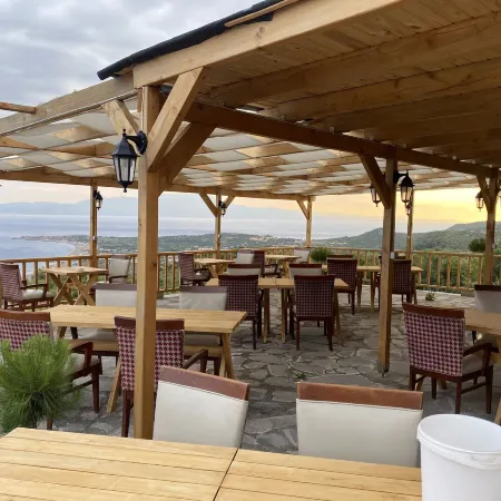 Assos Karadut Tas Hotel