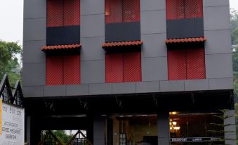 Riverside Inn Hotel