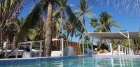 La Hola Villas - Pools