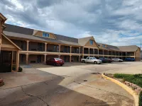 Executive Inn Hotels near Hefner Lake & Park