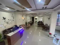 Alpha Hotel & Restaurant