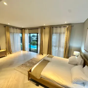 One Roma by the Cubes Các khách sạn gần Chinese Centre