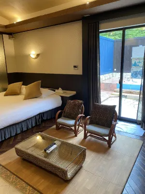 Hotel Takao Asile