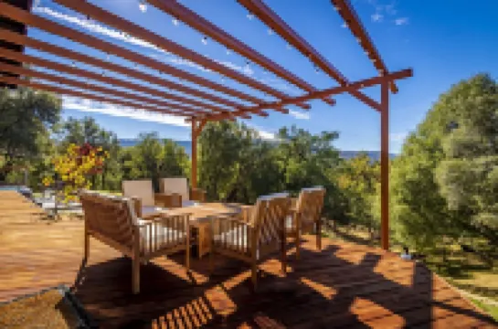 Cheerful Home with Spa near Yosemite & Bass Lake