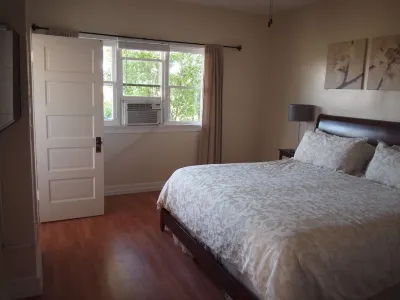 The Historic Clarkdale Lodge: Lovely, Self-contained Apartments