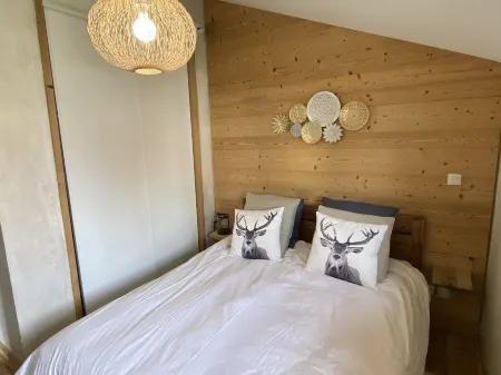 Chalet Jepima ALPE D'HUEZ Apartment 6 people 100m from the slopes with view Отели рядом с достопримечательностью «Альп-д’Юэз»