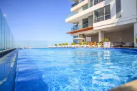 Grand Marina Suites Santa Marta - Rooftop Pools