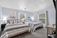Litchfield Country Club 4 Bedroom/4 Bath Cottage on Golf Course - Pawleys Island