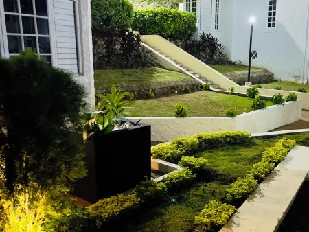 Falcon Oceanviews 4br Penthouse/Free Airport Transport/Security/Gated