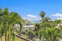 Renovated Apartment with pool at the garden #6