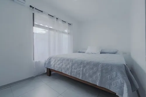 Charming 3-bedroom house with WiFi, AC in delightful La Fortuna,  plunge pool.