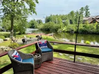 Waterfront Winnipesaukee 3 BR / 2 BA Cottage with Private Dock and Sandy Beach