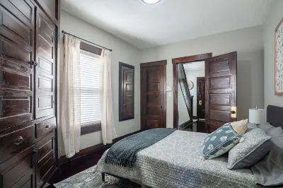 *Great Prices*New*6 Bed*2.5 Bath*Next to UD*Sleeps 1 Kid Friendly*Patio Hôtels à proximité de : Université de Dayton