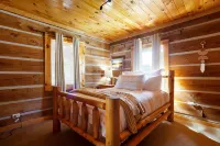 3 Min to Brown County State Park+Hot Tub+Fire Pit+Swing Set+Games